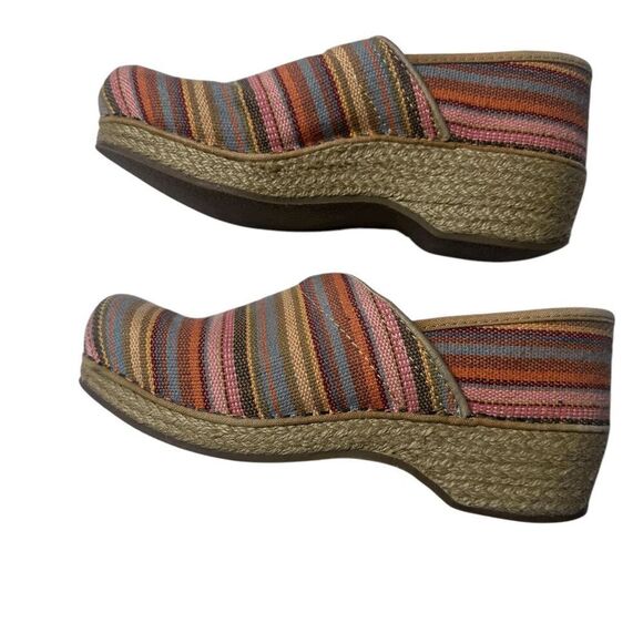 Dansko Vegan woven clogs size 38 8 - Picture 4 of 7